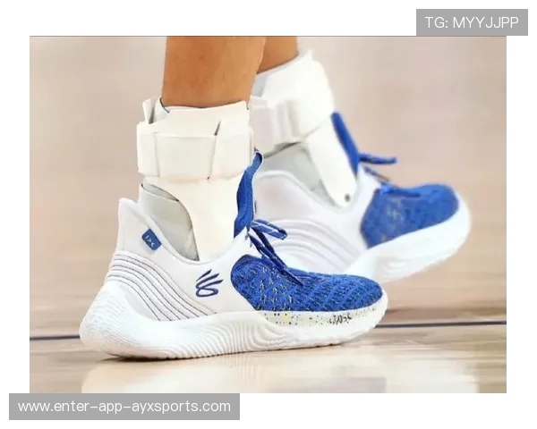 库里新球鞋设计被吐槽像玩具