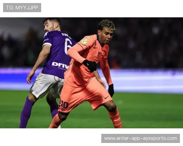 巴萨戴维斯高速插上传中助攻效果拔群：解码攻防新节奏的赛事新星