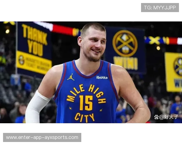 约基奇突破极限命中侧手投，掘金继续扩大比分